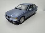Ut models bmw e36 3 serie sedan licht blauw 1:18 utmodels, Hobby en Vrije tijd, Modelauto's | 1:18, Ophalen of Verzenden, Zo goed als nieuw