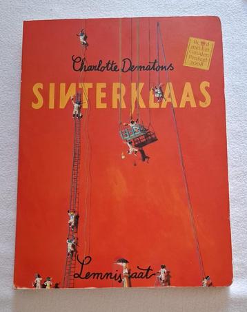 Dikke Sinterklaas versie - Charlotte Dematons beschikbaar voor biedingen