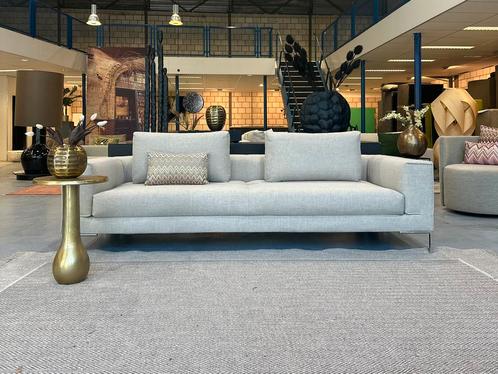 Design on Stock Aikon Nieuwstaat, Huis en Inrichting, Banken | Bankstellen, Zo goed als nieuw, Rechte bank, Driepersoons, 200 tot 250 cm