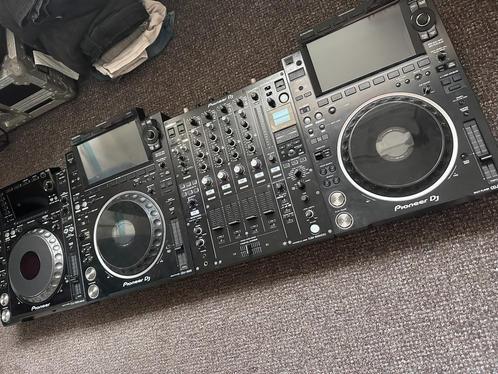 Pioneer pro DJ set CDJ 3000 / CDJ 2000 Nexus / DJM 900 NXS2, Muziek en Instrumenten, Dj-sets en Draaitafels, Zo goed als nieuw