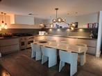Showroomkeuken te koop, Huis en Inrichting, Keuken | Complete keukens, Ophalen, Nieuw, Hoekkeuken, Greeploos