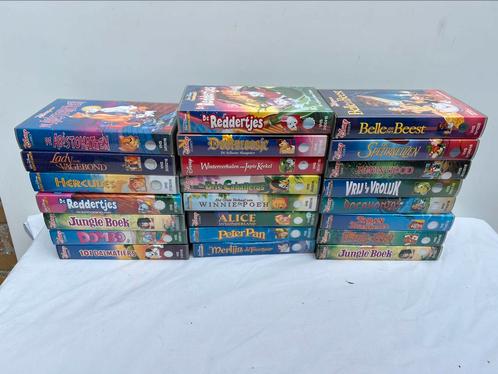 Te Koop Walt Disney Classics Videobanden 23 stuks, Cd's en Dvd's, VHS | Kinderen en Jeugd, Zo goed als nieuw, Tekenfilms en Animatie