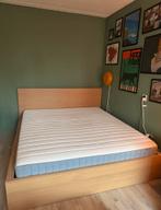 MALM bedonderstel 180x200 cm + VALEVÅG matras + lattenbodem, Ophalen, Bruin, Tweepersoons, Zo goed als nieuw