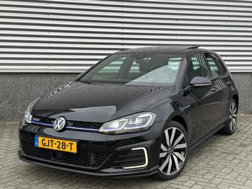 Volkswagen Golf 1.4 TSI Phev 204pk 5D DSG 2017 Zwart beschikbaar voor biedingen