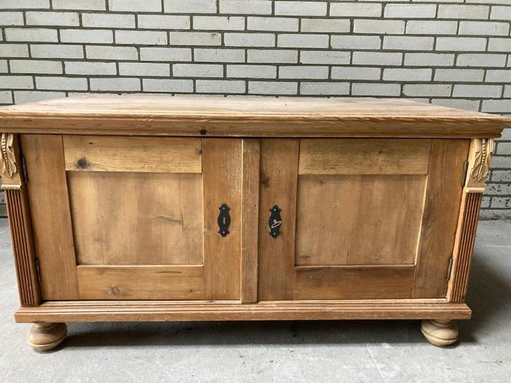 Massieve houten kast – landelijk / vintage stijl/ – incl. sl, Huis en Inrichting, Kasten | Televisiemeubels, Gebruikt, Minder dan 100 cm