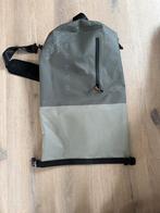Volvo rugtas waterdicht lichtgrijs, Ophalen of Verzenden, Zo goed als nieuw, 25 tot 40 cm, Waterdicht