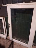 Kunststof kozijn met uit zet raam, Doe-het-zelf en Verbouw, Kozijnen en Schuifpuien, Kunststof, Gebruikt, Raamkozijn, 75 tot 150 cm