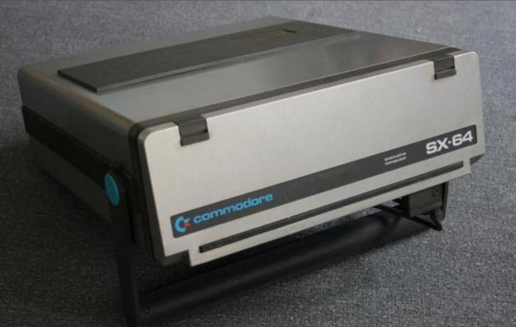 Commodore SX-64 - Draagbare klassieker!, Computers en Software, Vintage Computers, Ophalen