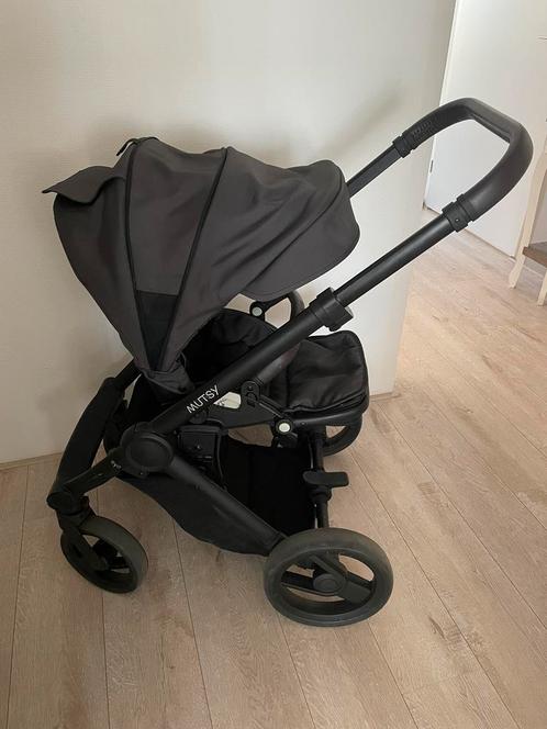 Mutsy Evo Loopwagen + Reiswieg, Kinderen en Baby's, Kinderwagens en Combinaties, Zo goed als nieuw, Mutsy, Verstelbare duwstang