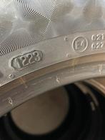 “215 55 18 continental. Demo. Puntjes zitten er nog op”, Ophalen, 18 inch, Band(en), Personenwagen