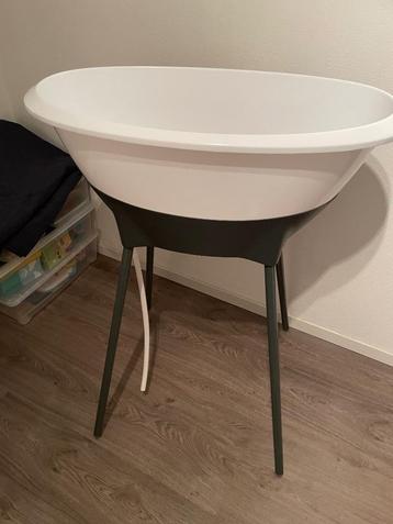 Babybadje beschikbaar voor biedingen