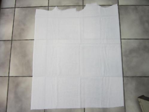 Lap, witte dunne lap stof, Polyester? Breed 150, Lang 80 cm., Hobby en Vrije tijd, Stoffen en Lappen, Nieuw, Polyester, 120 cm of meer