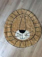 Leuk leeuwen vloerkleed van Tapis petit, Ophalen of Verzenden, Gebruikt, Kleed of Kussen