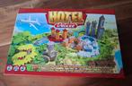 Hotel Deluxe - Bouw je eigen imperium!, Ophalen, MB, Zo goed als nieuw, Drie of vier spelers