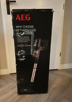 AEG AP81A25COM 8000 Ultimate Steelstofzuiger, Ophalen of Verzenden, Zo goed als nieuw, Reservoir, Stofzuiger