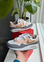 Nike Air Max 1 Crimson Tint, Nieuw, Ophalen of Verzenden, Sneakers of Gympen, Nike