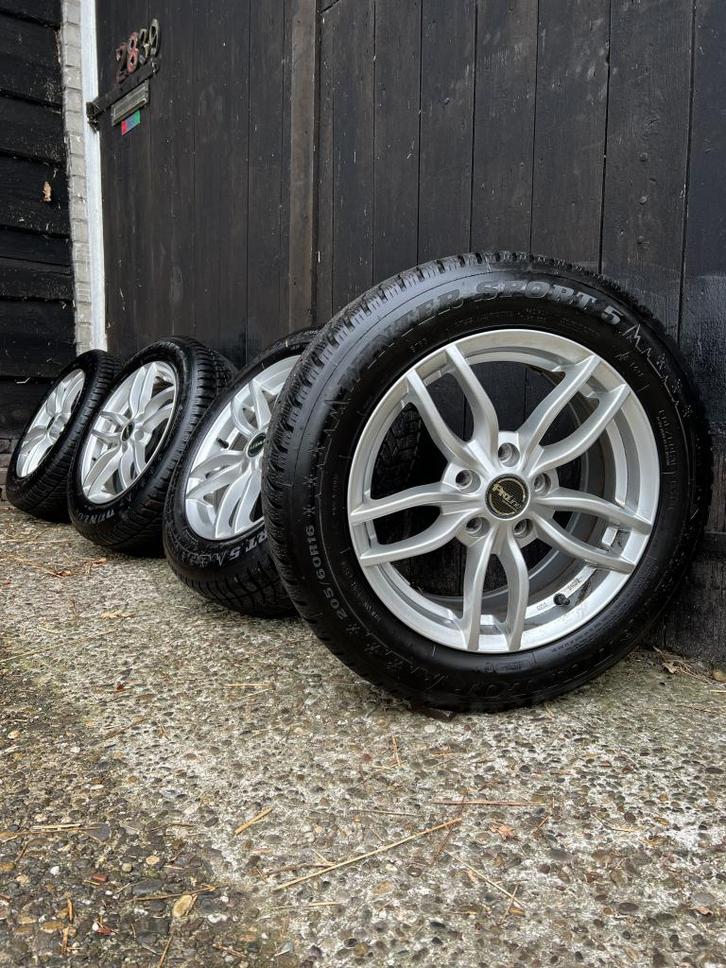 Passat touran superb Audi Caddy velgen 5x112 16” winter 8mm, Auto-onderdelen, Banden en Velgen, Banden en Velgen, Winterbanden