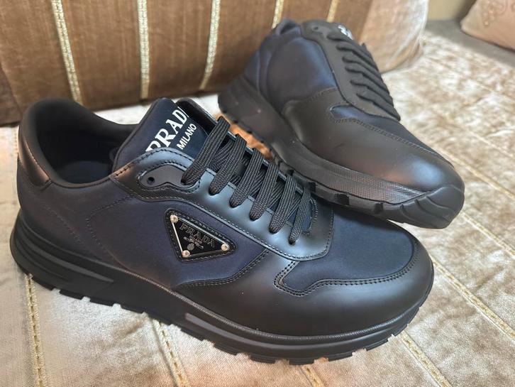 Prada Schoenen Maat 42 - Nieuwstaat, Kleding | Heren, Schoenen, Nieuw, Sneakers of Gympen, Zwart, Ophalen of Verzenden