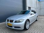 BMW 3-serie Touring 325xi Executive AUT XENON PDC, Auto's, Automaat, Stof, Gebruikt, 2497 cc