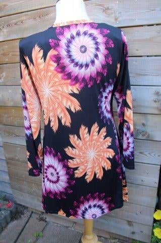 Tuniek zwart/ paars/ Oranje Magna mt 40/42 Vaste prijs AANBI, Maat 38/40 (M), Paars, Ophalen of Verzenden, Magna