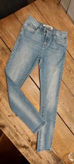 Ripped skinny jeansCircle of Trust, model Cooper maat 28, Blauw, Ophalen of Verzenden, Zo goed als nieuw, W28 - W29 (confectie 36)