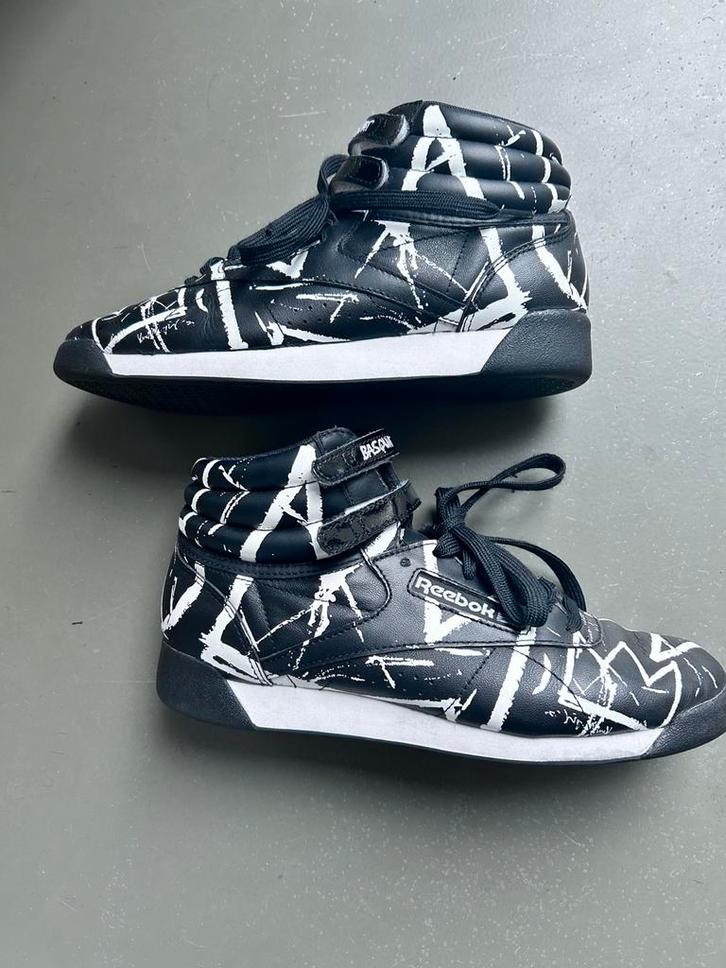 Reebok Sneakers Design "Basquiat " 37,5, Kleding | Dames, Schoenen, Zo goed als nieuw, Sneakers of Gympen, Ophalen of Verzenden