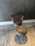 Velvet Stoel Schelp met Krukje - Stijlvol & Comfortabel, Ophalen, Luxueus, Minder dan 75 cm, Zo goed als nieuw