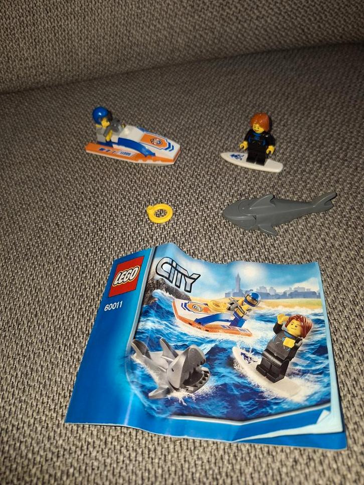 Lego City 60011 Surfer Rescue ..., Kinderen en Baby's, Speelgoed | Duplo en Lego, Gebruikt, Lego, Complete set, Ophalen of Verzenden