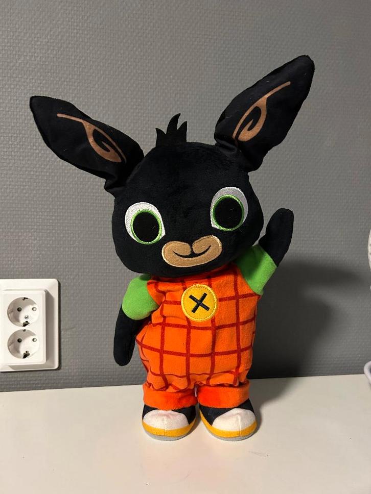 Dansende bing 37 cm hoog, Kinderen en Baby's, Speelgoed | Knuffels en Pluche, Nieuw, Konijn, Ophalen of Verzenden