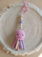 Gehaakte Maxi-Cosi Hanger - Rammelaar Roze, Ophalen of Verzenden, Nieuw, Rammelaar, Met geluid