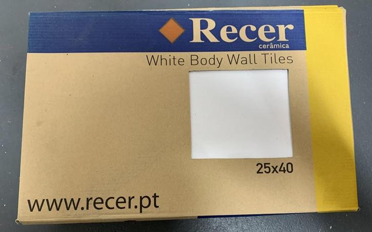 Restant wandtegels (wit en zwart) en 2 pakken vloertegels, Doe-het-zelf en Verbouw, Tegels, Nieuw, Wandtegels, Keramiek, 20 tot 40 cm