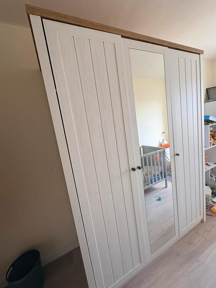 MARKSKEL Kledingkast JYSK - Wit/Hout, Huis en Inrichting, Kasten | Kledingkasten, Zo goed als nieuw, 200 cm of meer, 150 tot 200 cm