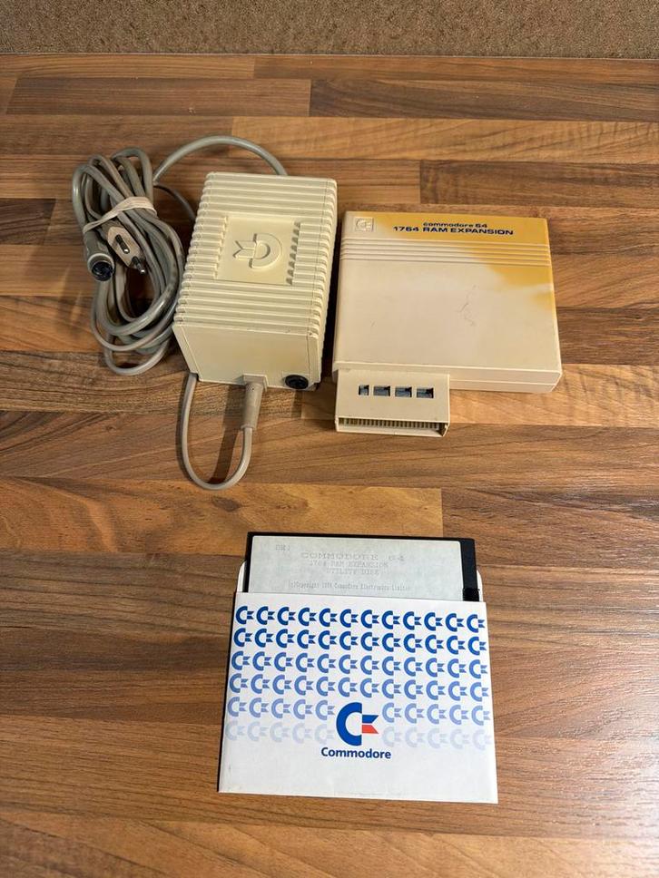 Commodore 64 1764 RAM Expansion, Computers en Software, Vintage Computers, Ophalen of Verzenden