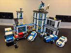 Lego city 60141 politiebureau met extra, Kinderen en Baby's, Speelgoed | Duplo en Lego, Verzenden, Zo goed als nieuw
