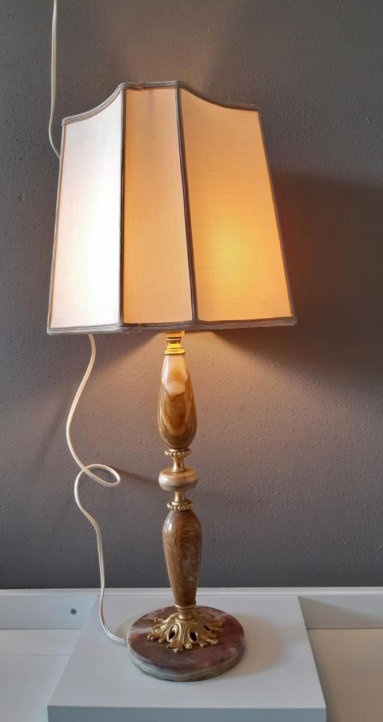 Vintage-ONYX-tafel/schemerlamp-mid century- geheel gave poot, Antiek en Kunst, Antiek | Lampen, Ophalen of Verzenden