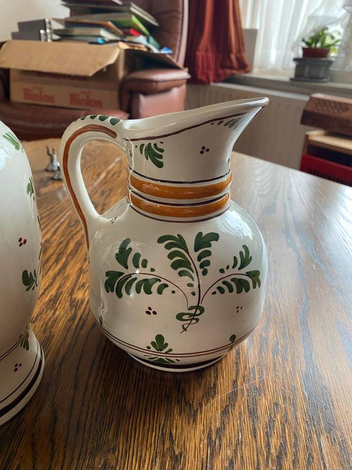 Twee Poly Delft Handgeschilderde Kannetjes, Antiek en Kunst, Antiek | Keramiek en Aardewerk, Ophalen of Verzenden