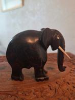 Houten ebbenhout ebony  olifantje uit Afrika, Antiek en Kunst, Ophalen of Verzenden
