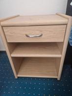 GRATIS  2 nachtkastjes op wieltjes, Ophalen, Minder dan 45 cm, Minder dan 55 cm