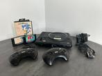 Sega Mega Drive + 2 sonic games, Spelcomputers en Games, Spelcomputers | Sega, Ophalen, Mega Drive, Met 2 controllers, Gebruikt