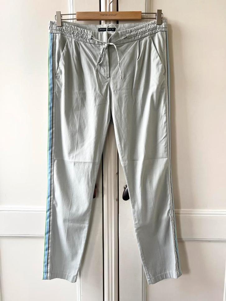 Expresso broek met bies lichtgrijs, maat 38, Kleding | Dames, Broeken en Pantalons, Zo goed als nieuw, Maat 38/40 (M), Grijs, Lang