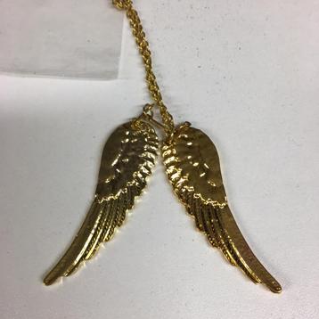 Ketting met Vleugels van een Engel verguld bladgoud!  NIEUW beschikbaar voor biedingen
