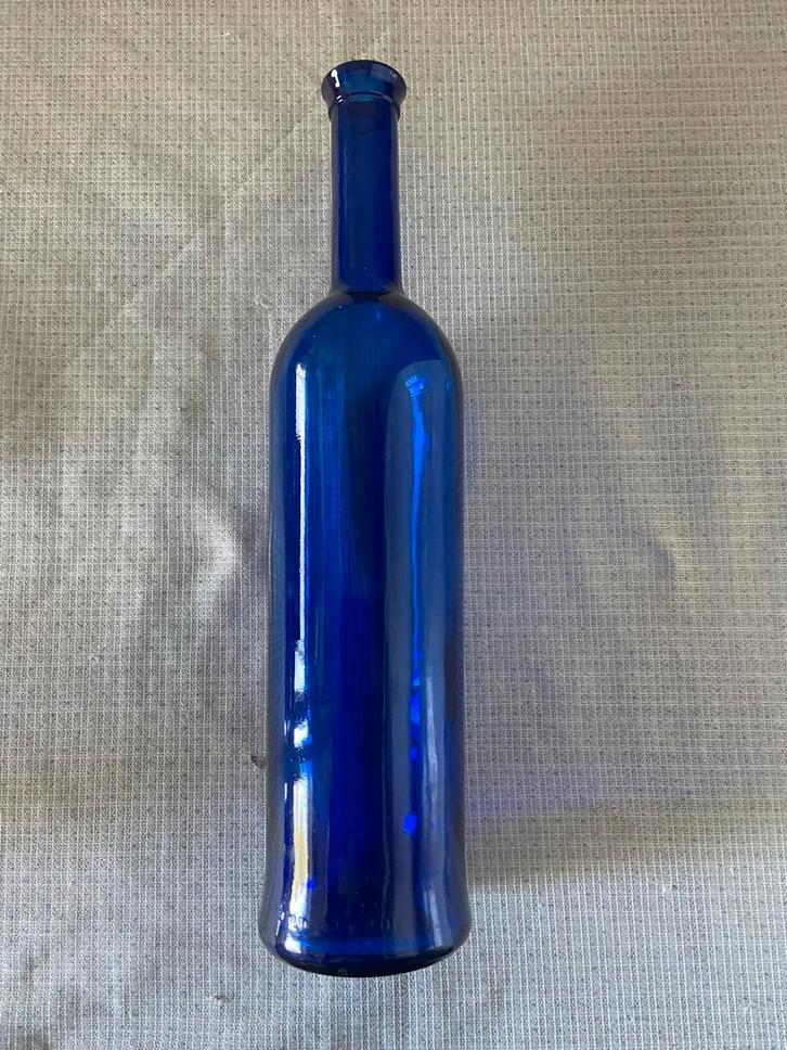 Blauwe glazen fles - Kobalt Blauw - Vaas Vintage retro glas, Huis en Inrichting, Woonaccessoires | Vazen, Zo goed als nieuw, Blauw