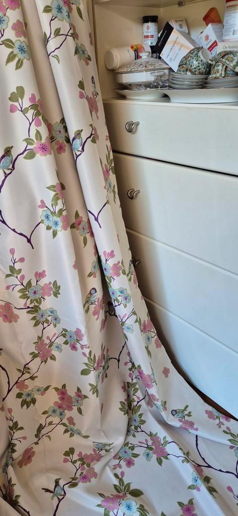 Beautiful crème prachtig ring gordijnen 200/203 134/262, Huis en Inrichting, Stoffering | Gordijnen en Lamellen, Nieuw, 200 cm of meer