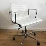 Vitra Eames Aluminium stoel EA 117 gepolijst wit volleder, Ophalen of Verzenden, Gebruikt, Wit