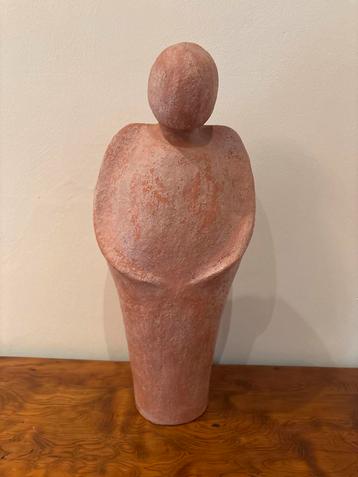 Aardewerk Sculptuur - Abstracte Figuur beschikbaar voor biedingen