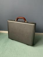 Vintage SAMSONITE hardcase koffer zilver 45 x 34 x 10 cm, Sieraden, Tassen en Uiterlijk, Koffers, Gebruikt, Hard kunststof, Slot