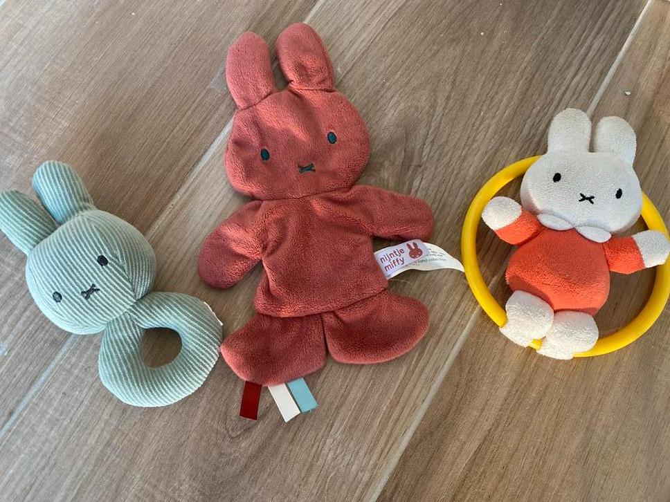 Nijntje Rammelaar & Knisperdoekje Set, Ophalen of Verzenden, Zo goed als nieuw, Konijn