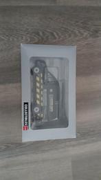 Schaalmodel auto, Hobby en Vrije tijd, Modelauto's | 1:18, Ophalen, Nieuw, Auto, Overige merken