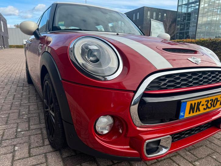 Mini 2.0 SD Cooper 5D 2014 Rood, Auto's, Mini, Particulier, Diesel, E, Hatchback, Handgeschakeld, Geïmporteerd, Rood, Voorwielaandrijving