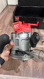 Milwaukee, Ophalen, Zo goed als nieuw, Accu, Bovenfrees